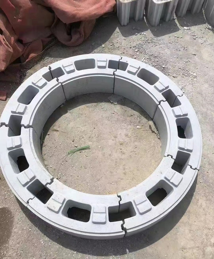 AģK